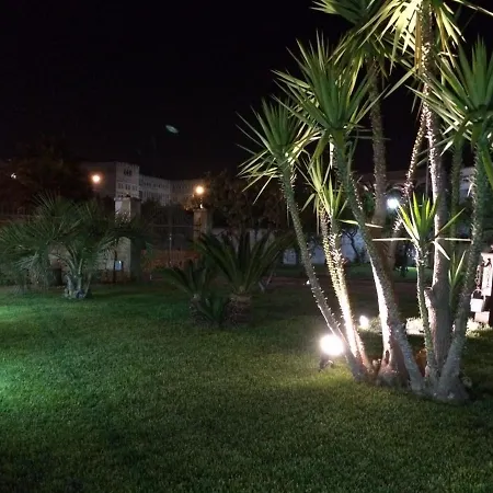Bed & Breakfast Fiori E Massi *